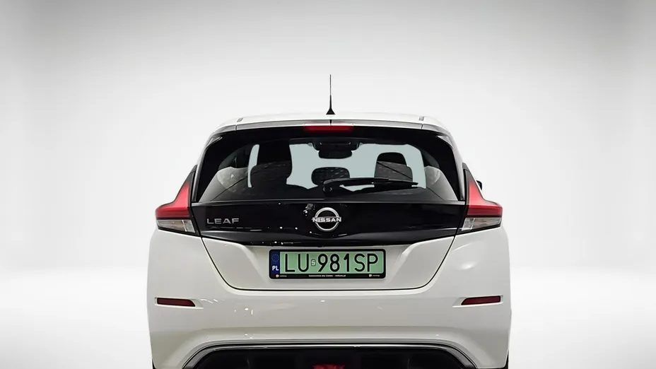 NISSAN Leaf -