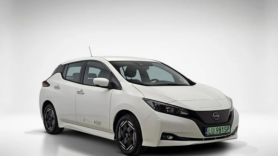 NISSAN Leaf -