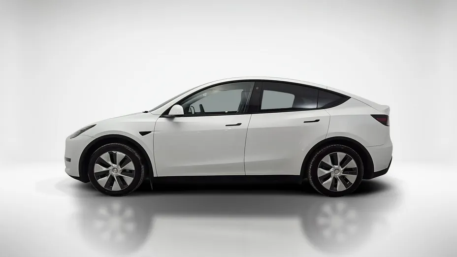TESLA Model Y -
