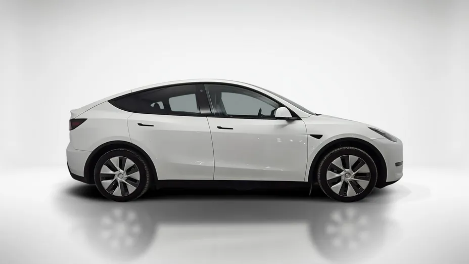 TESLA Model Y -