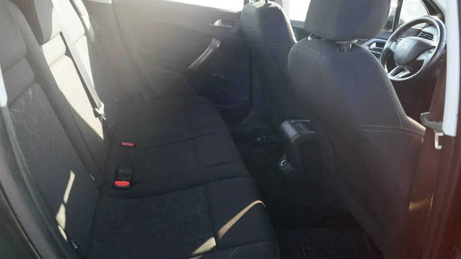 PEUGEOT 2008 -