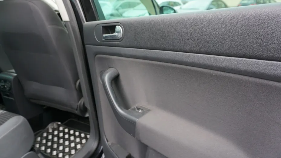 VOLKSWAGEN Golf Plus -