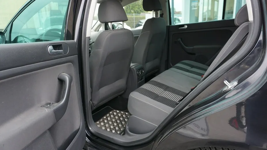VOLKSWAGEN Golf Plus -
