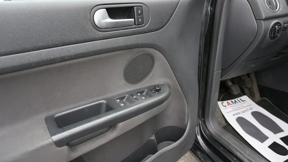 VOLKSWAGEN Golf Plus -