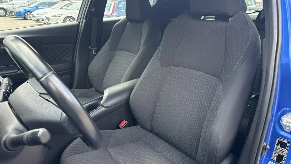 TOYOTA C-HR -