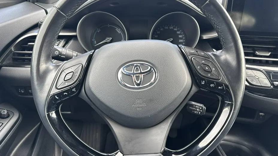 TOYOTA C-HR -