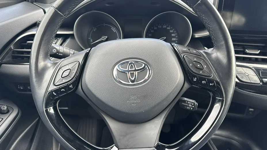 TOYOTA C-HR -