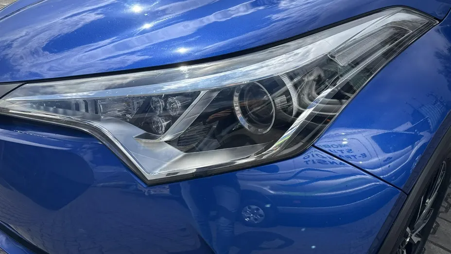 TOYOTA C-HR -