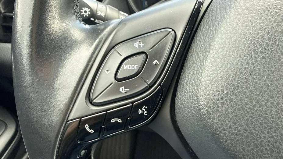 TOYOTA C-HR -