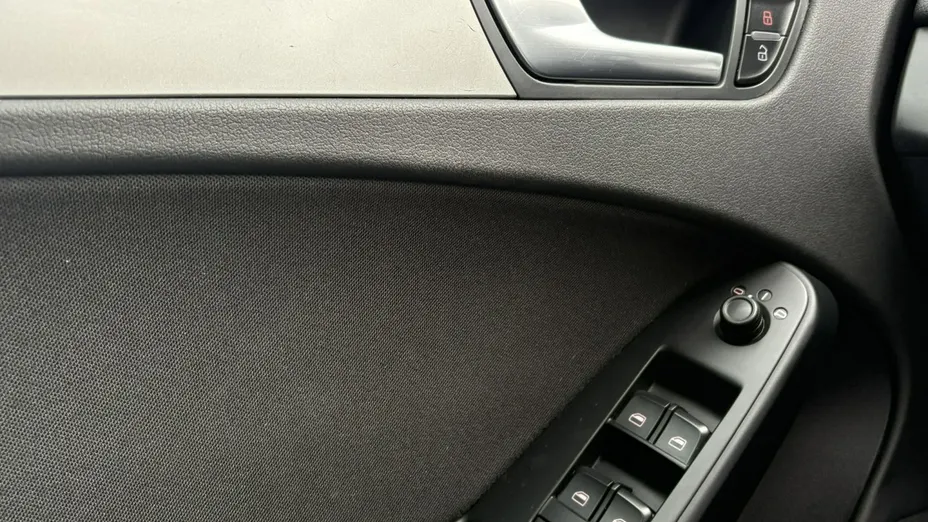 AUDI A4 -