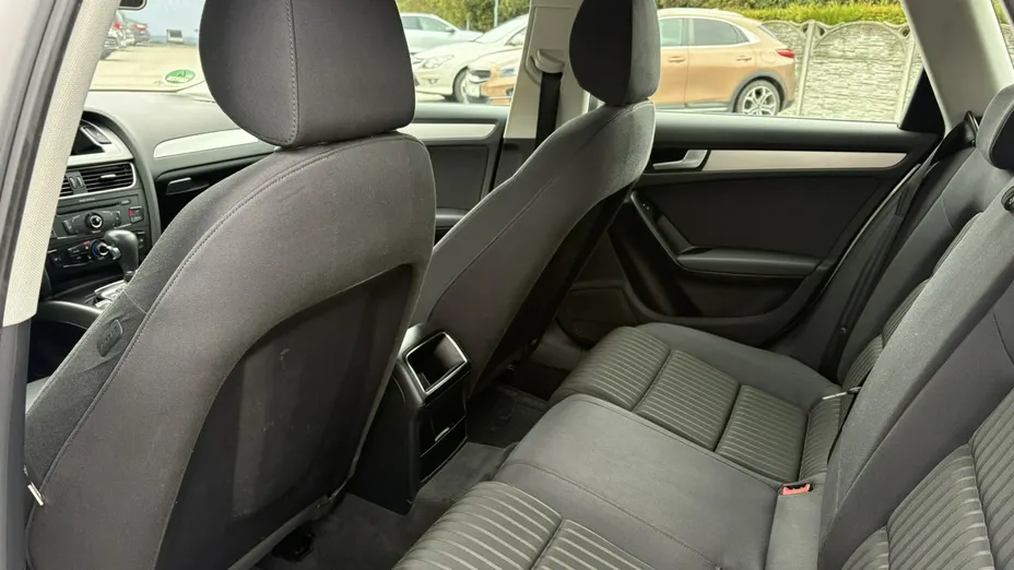 AUDI A4 -