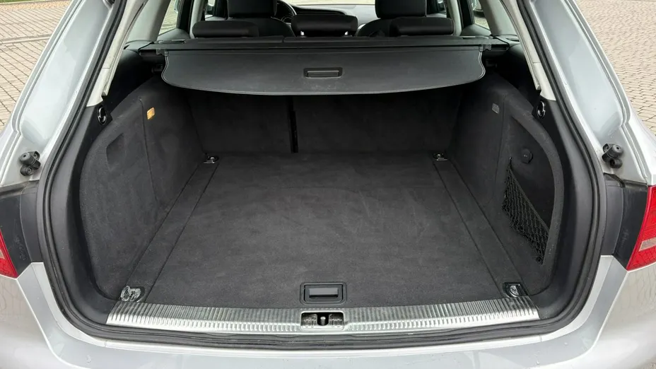 AUDI A4 -