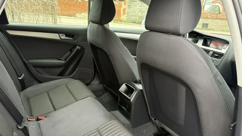 AUDI A4 -