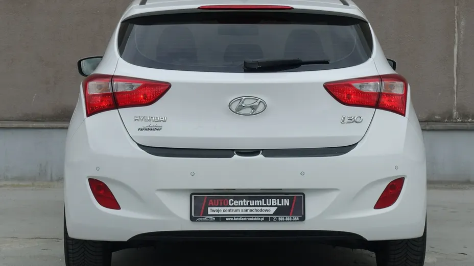 HYUNDAI i30 -