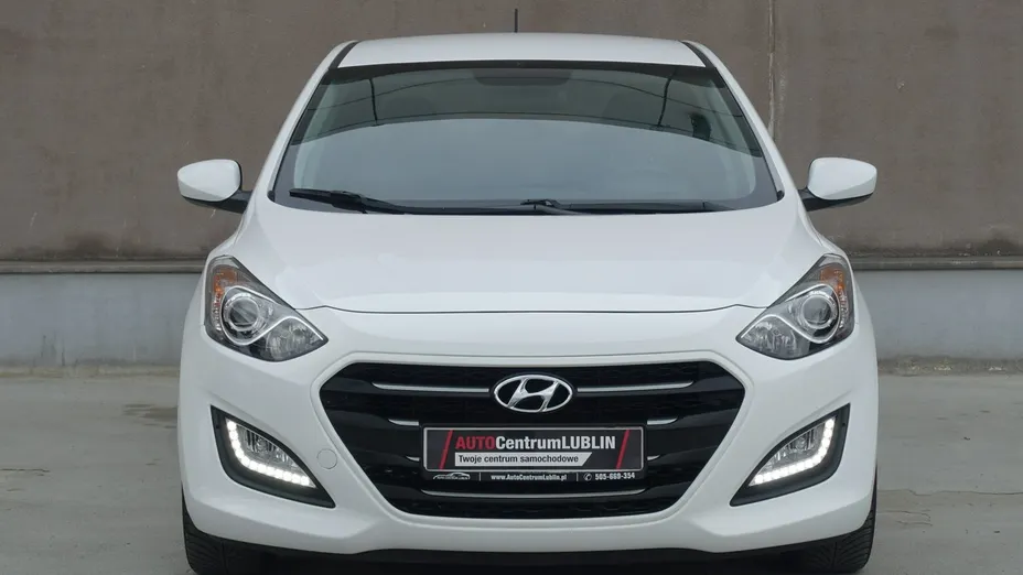 HYUNDAI i30 -