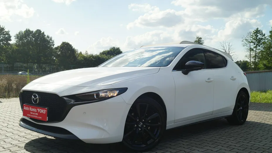 MAZDA 3 -