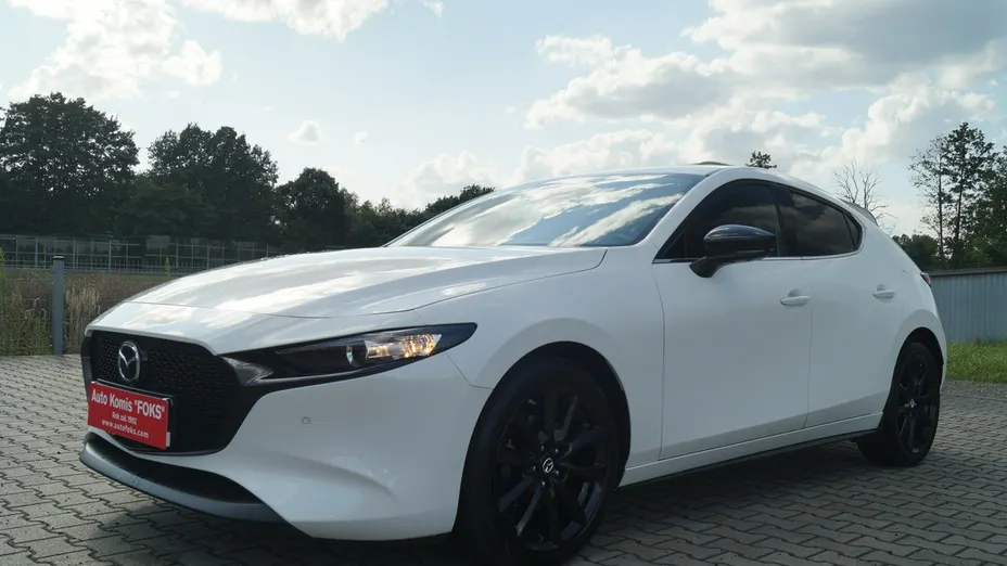 MAZDA 3 -