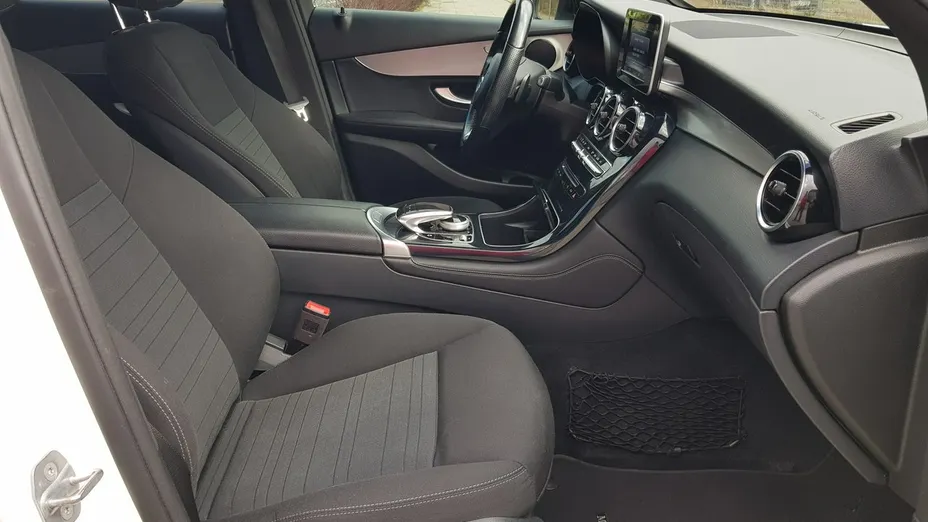 MERCEDES-BENZ GLC -