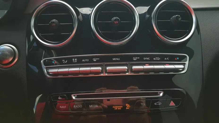 MERCEDES-BENZ GLC -