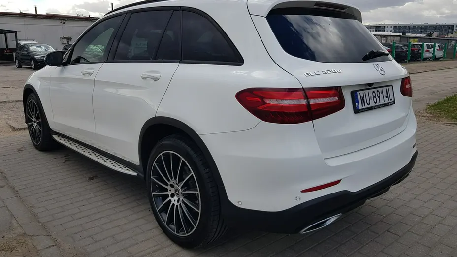 MERCEDES-BENZ GLC -