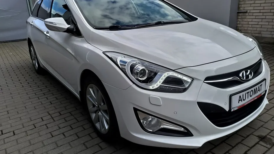 HYUNDAI i40 -