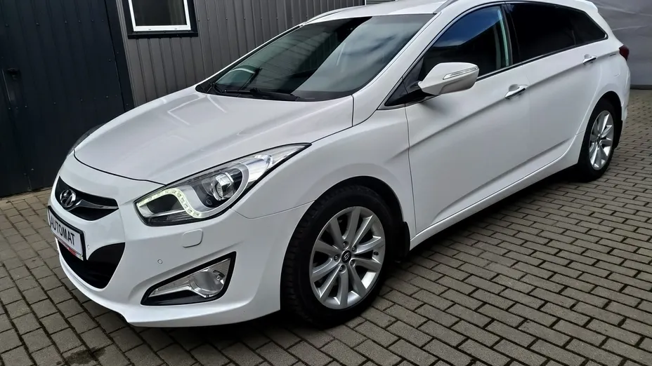 HYUNDAI i40 -