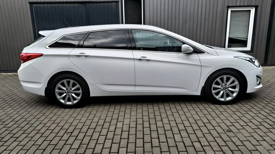 HYUNDAI i40 -