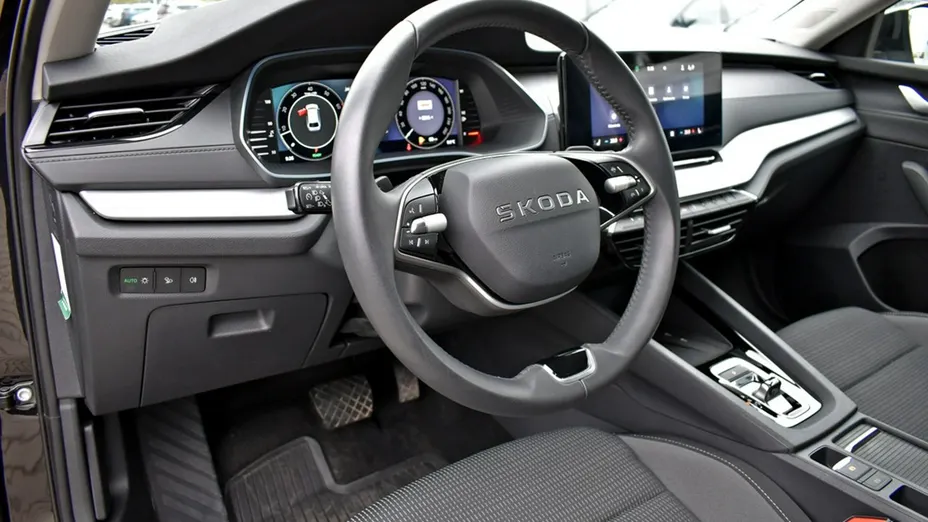 SKODA Octavia -