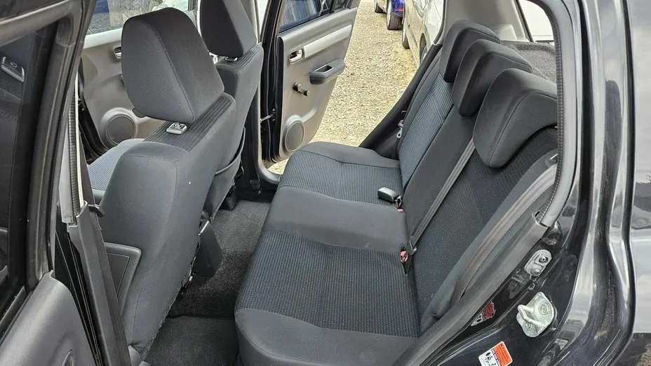 SUZUKI Swift -