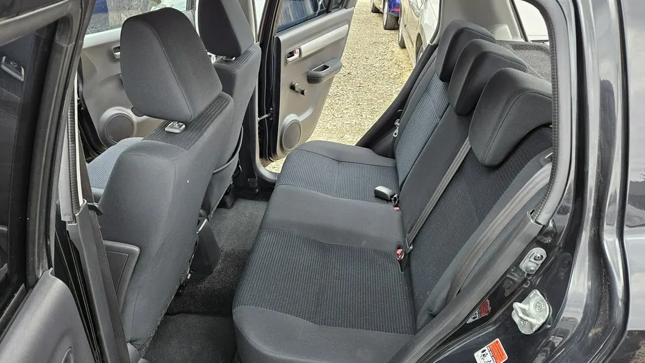 SUZUKI Swift -