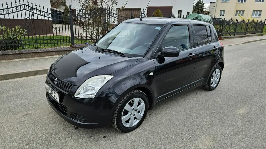 SUZUKI Swift -