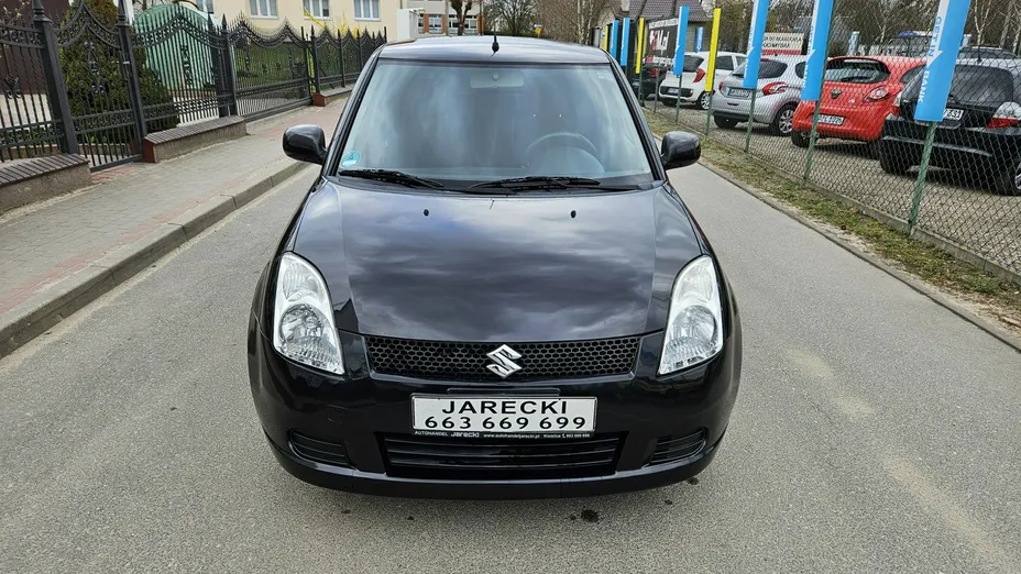 SUZUKI Swift -