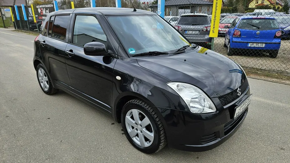 SUZUKI Swift -