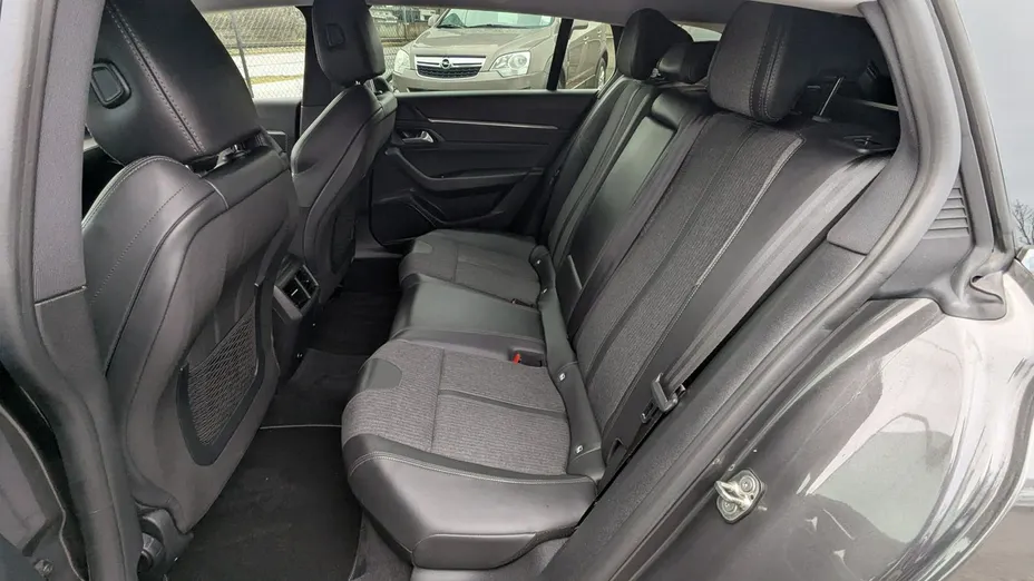 PEUGEOT 508 -