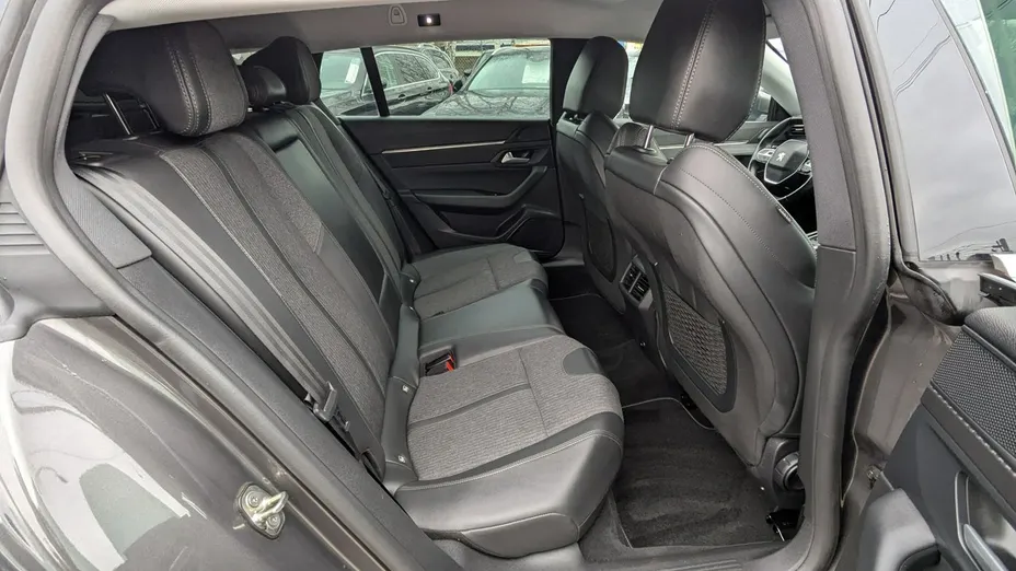 PEUGEOT 508 -