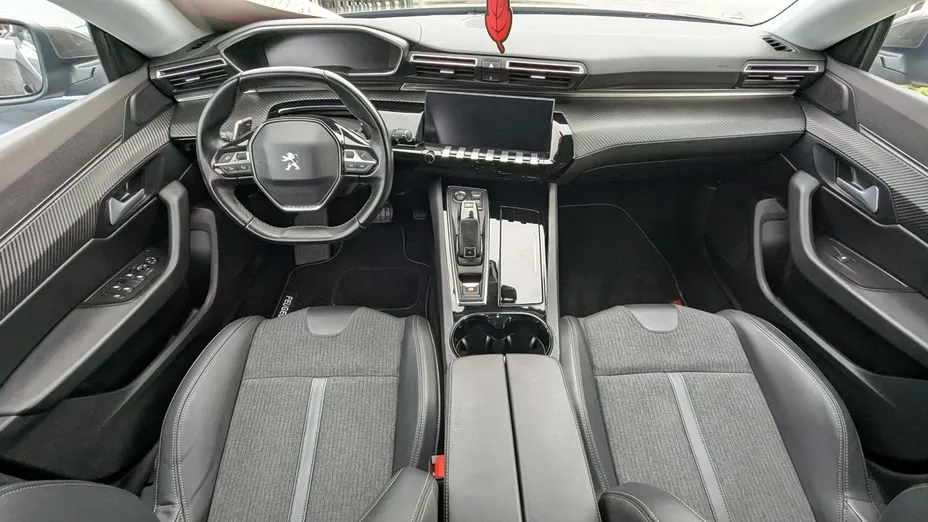 PEUGEOT 508 -