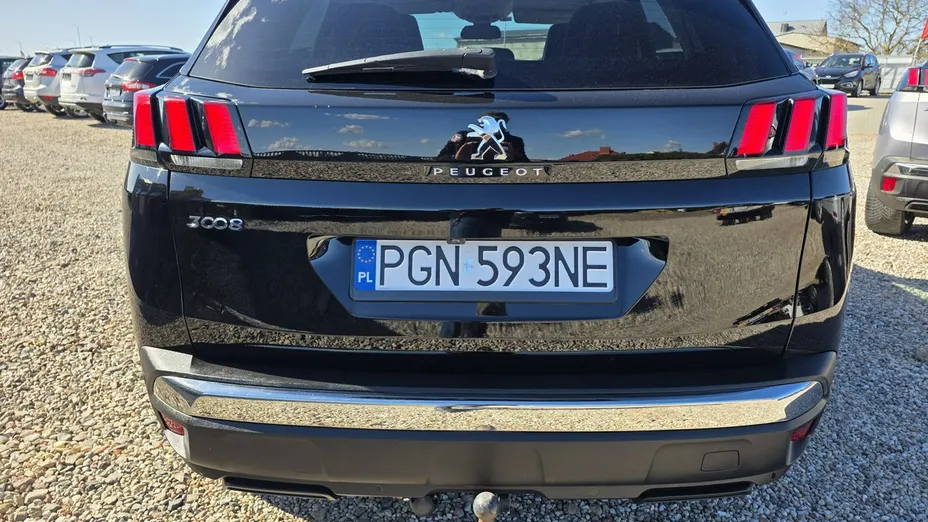 PEUGEOT 3008 -