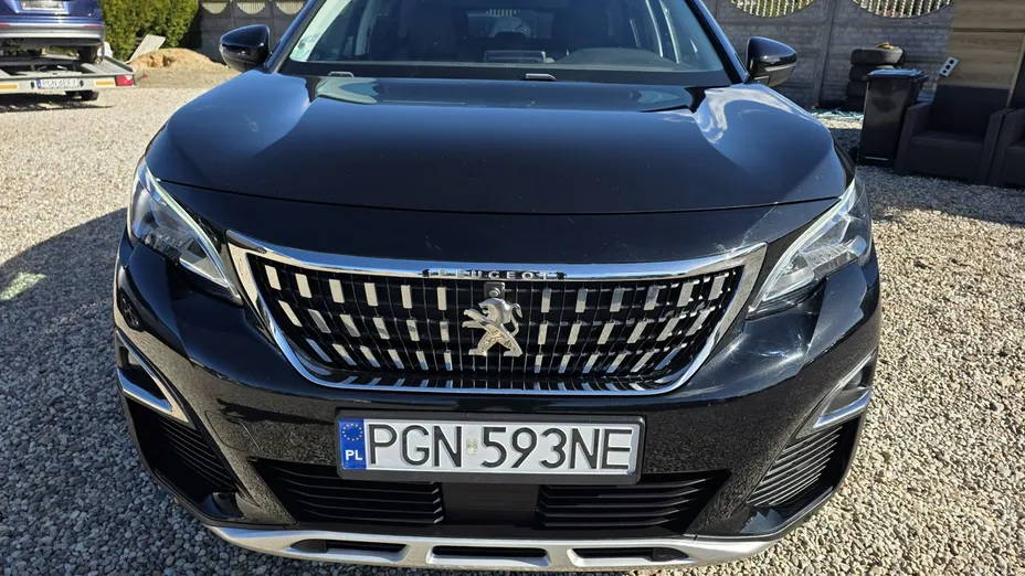 PEUGEOT 3008 -