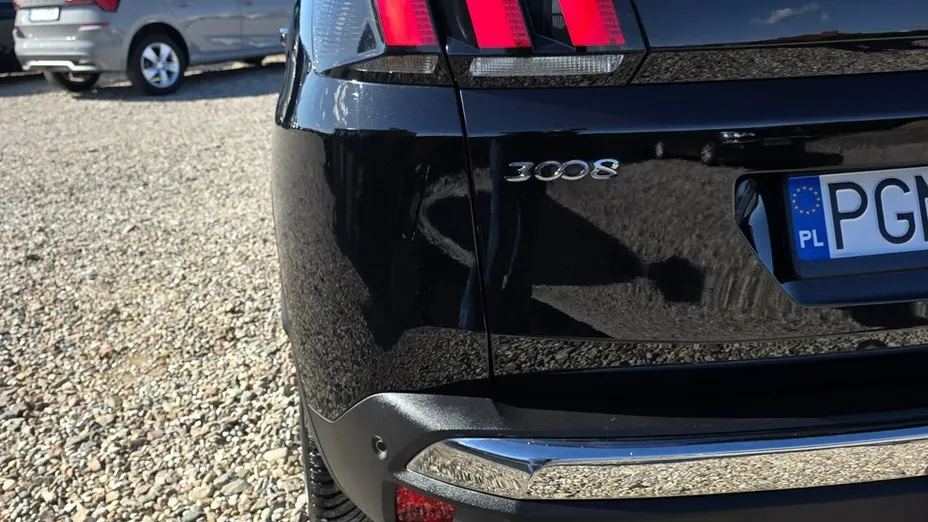 PEUGEOT 3008 -