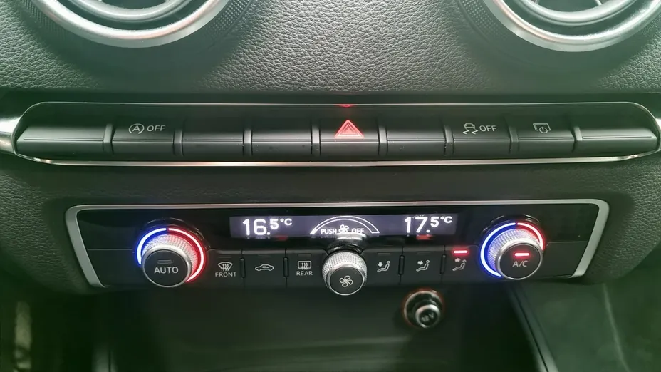 AUDI A3 Sportback -
