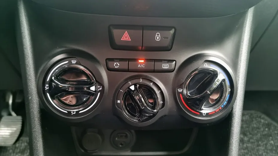 PEUGEOT 2008 -