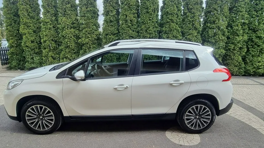 PEUGEOT 2008 -