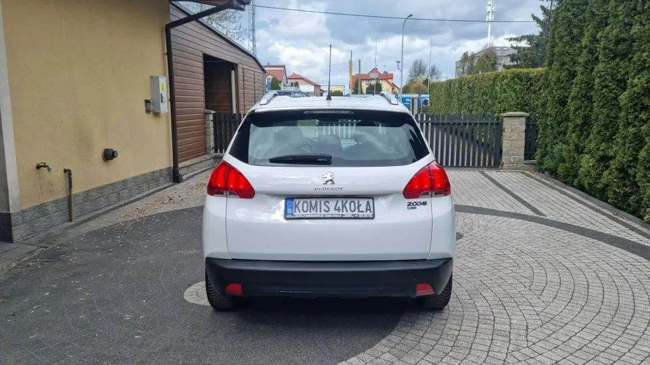 PEUGEOT 2008 -