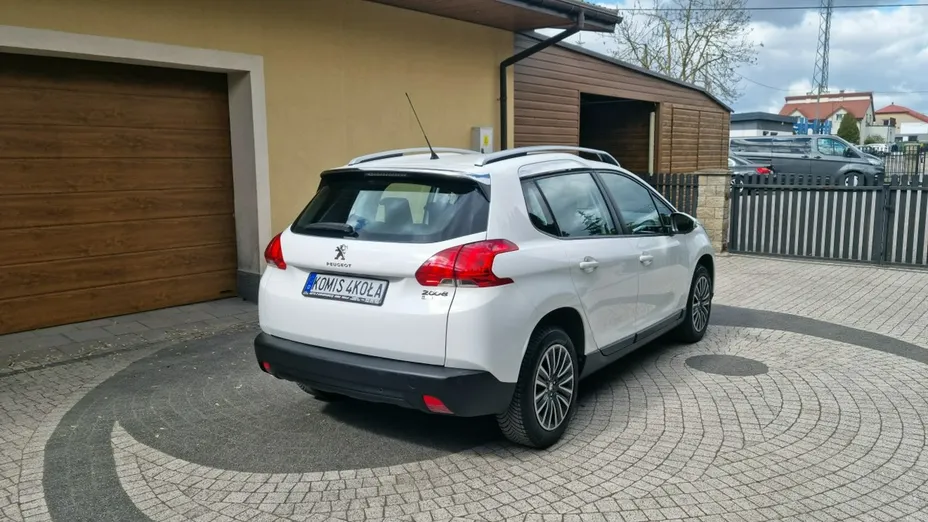 PEUGEOT 2008 -