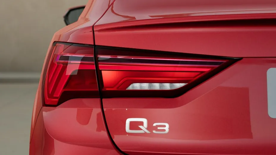 AUDI Q3 Sportback -