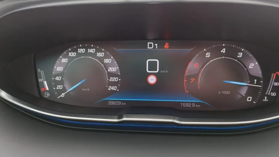 PEUGEOT 3008 -