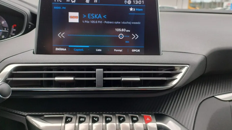 PEUGEOT 3008 -