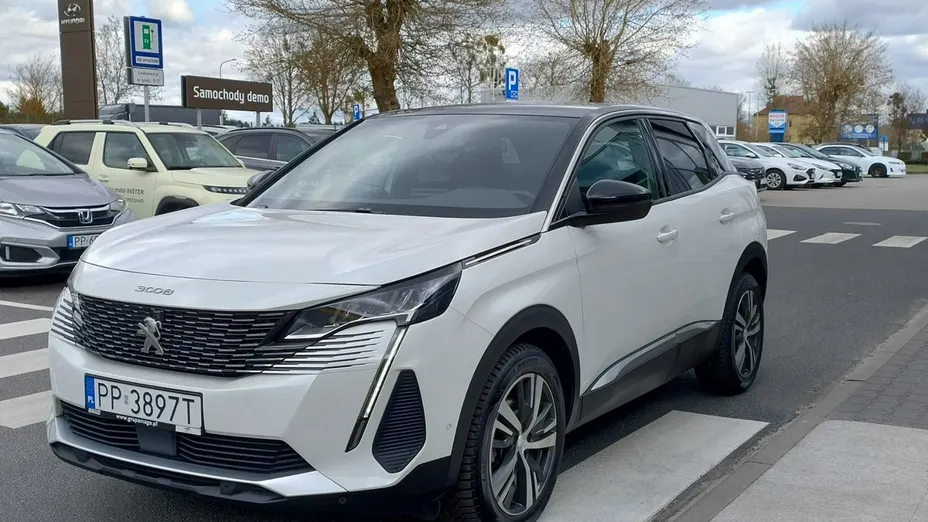 PEUGEOT 3008 -