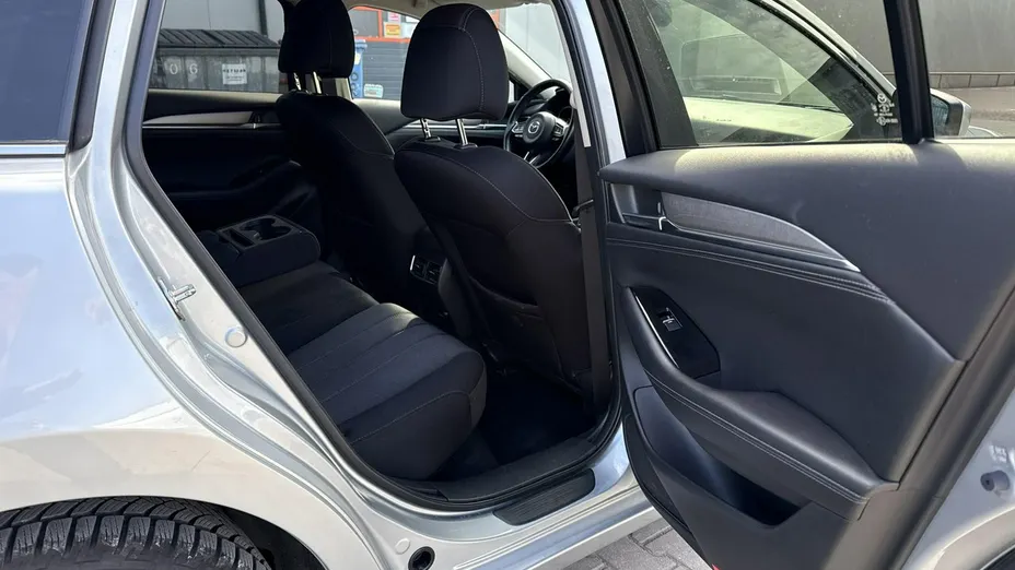MAZDA 6 -