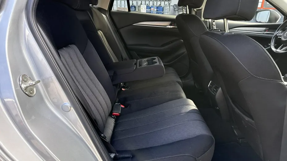 MAZDA 6 -